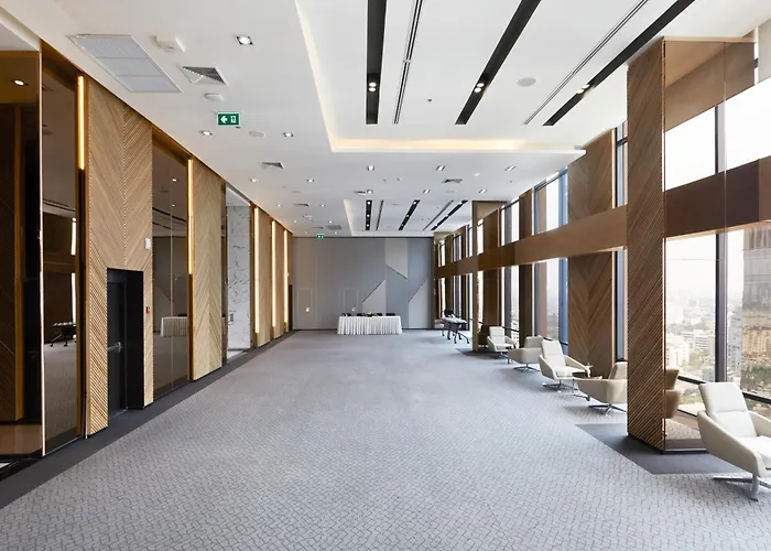 Hotel The Quarter Ari By Uhg 4*