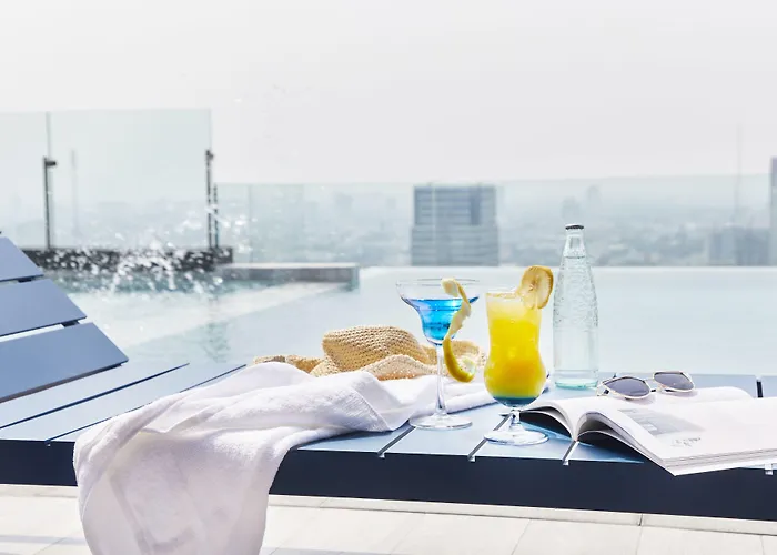 Hotel The Quarter Ari By Uhg